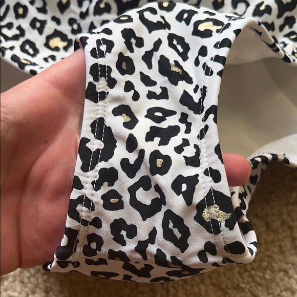 Xhilaration cheetah/leopard one piece swimsuit - Picture 5 of 12